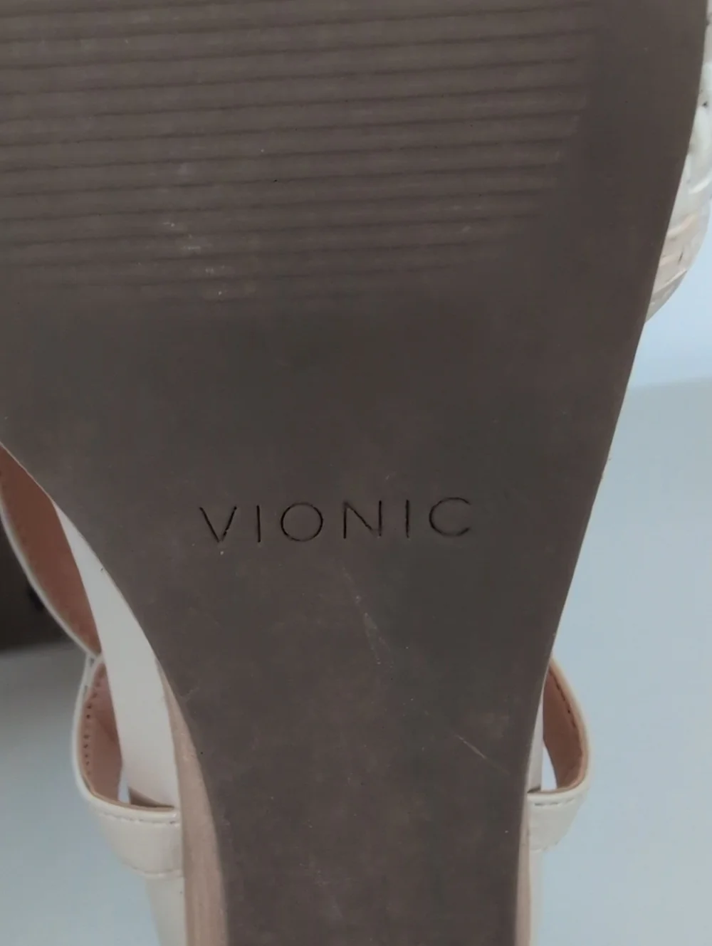 Vionic Clarita Wedge Sandals